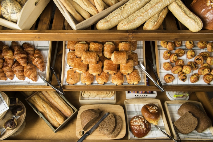 Imagen del bar/restaurante del Hotel Novotel Charleroi Centre. Foto 8