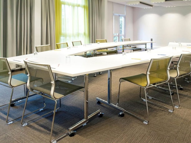 Imagen de los interiores del Hotel Novotel Chartres. Foto 13