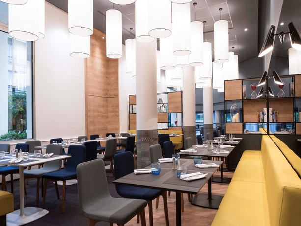 Imagen del bar/restaurante del Hotel Novotel Chateau de Versailles. Foto 8