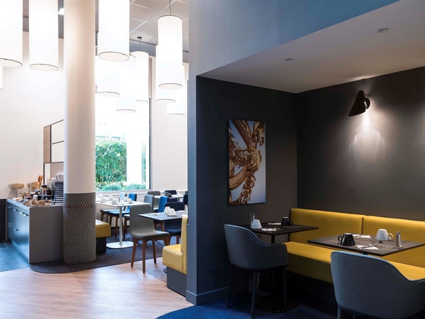 Imagen del bar/restaurante del Hotel Novotel Chateau de Versailles. Foto 9