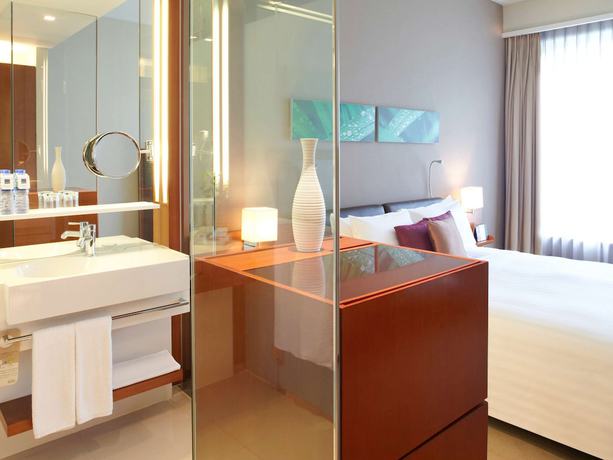 Imagen de la habitación del Hotel Novotel Citygate Hong Kong. Foto 9