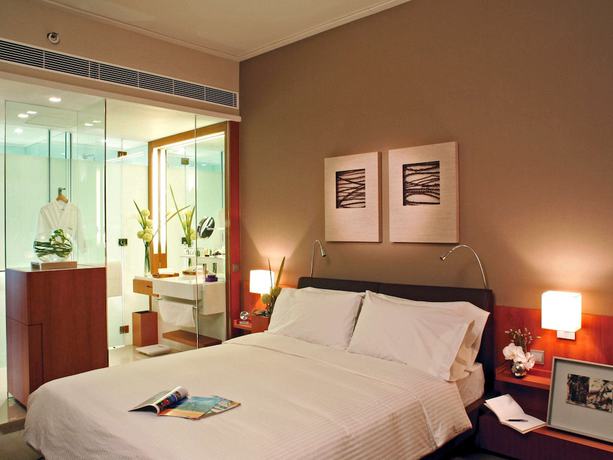 Imagen de la habitación del Hotel Novotel Citygate Hong Kong. Foto 16
