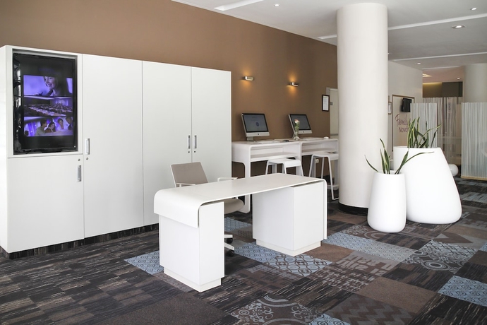 Imagen de los interiores del Hotel Novotel Constantine. Foto 17