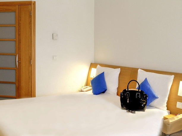 Imagen de la habitación del Hotel Novotel Constantine. Foto 12