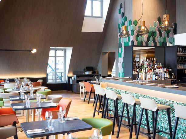 Imagen del bar/restaurante del Hotel Novotel Deauville Plage. Foto 2