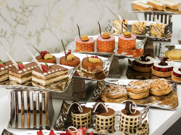 Imagen del bar/restaurante del Hotel Novotel Dubai Al Barsha. Foto 6