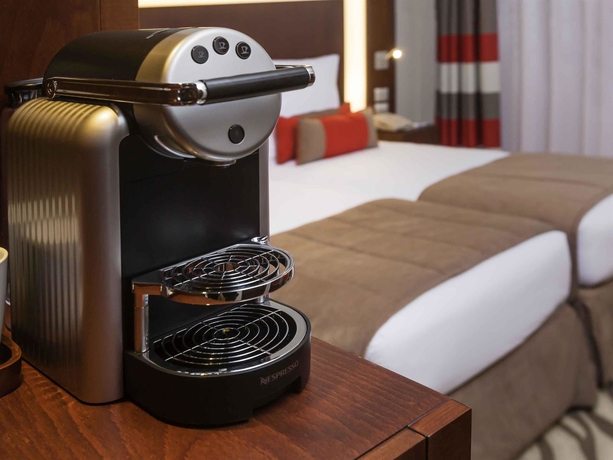 Imagen de la habitación del Hotel Novotel Dubai Al Barsha. Foto 8