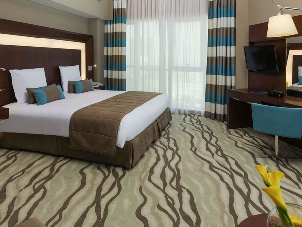 Imagen de los interiores del Hotel Novotel Dubai Al Barsha. Foto 16