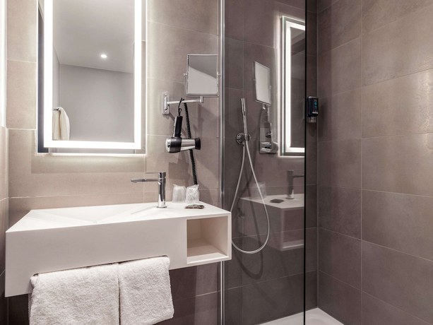 Imagen de la habitación del Hotel Novotel Duesseldorf Airport. Foto 5