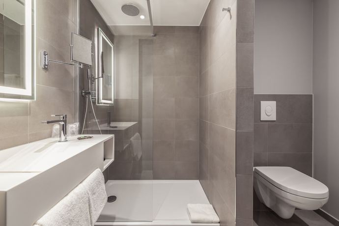 Imagen de la habitación del Hotel Novotel Duesseldorf Airport. Foto 9