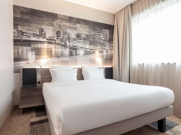 Imagen de la habitación del Hotel Novotel Duesseldorf Airport. Foto 13