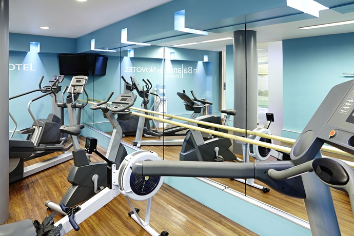 Imagen de los interiores del Hotel Novotel Edinburgh Centre. Foto 11