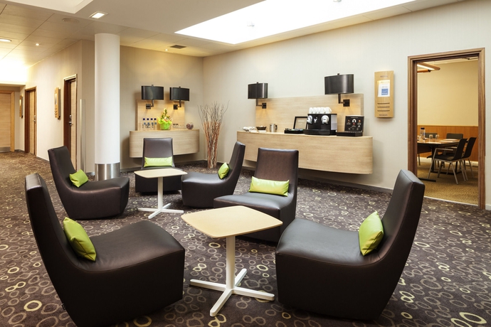 Imagen de los interiores del Hotel Novotel Edinburgh Centre. Foto 12