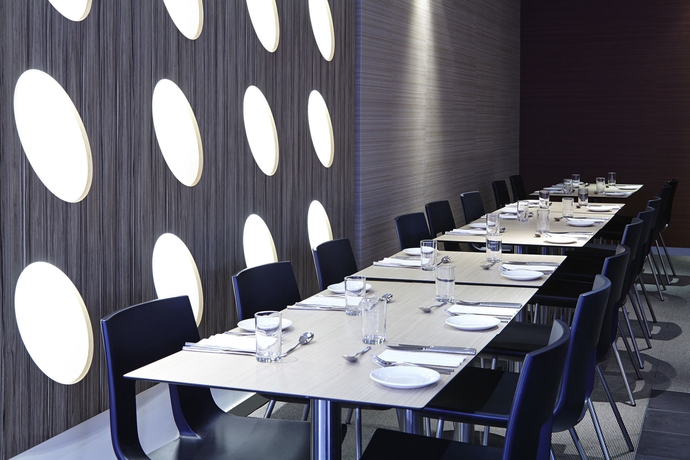 Imagen del bar/restaurante del Hotel Novotel Edinburgh Centre. Foto 6