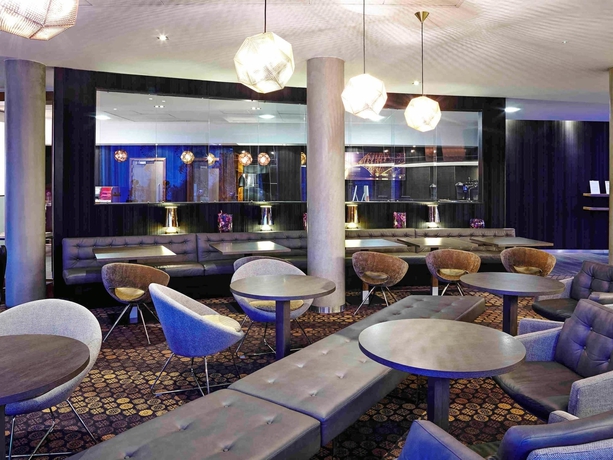 Imagen del bar/restaurante del Hotel Novotel Edinburgh Park. Foto 5
