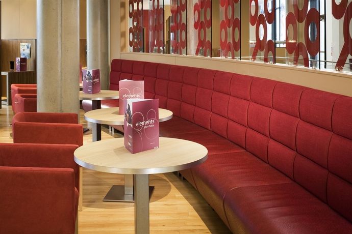 Imagen de los interiores del Hotel Novotel Edinburgh Park. Foto 13