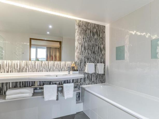Imagen de la habitación del Hotel Novotel Edinburgh Park. Foto 5