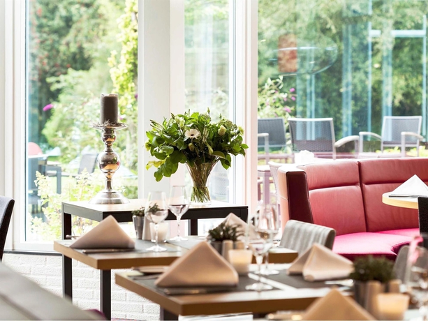 Imagen del bar/restaurante del Hotel Novotel Eindhoven. Foto 4