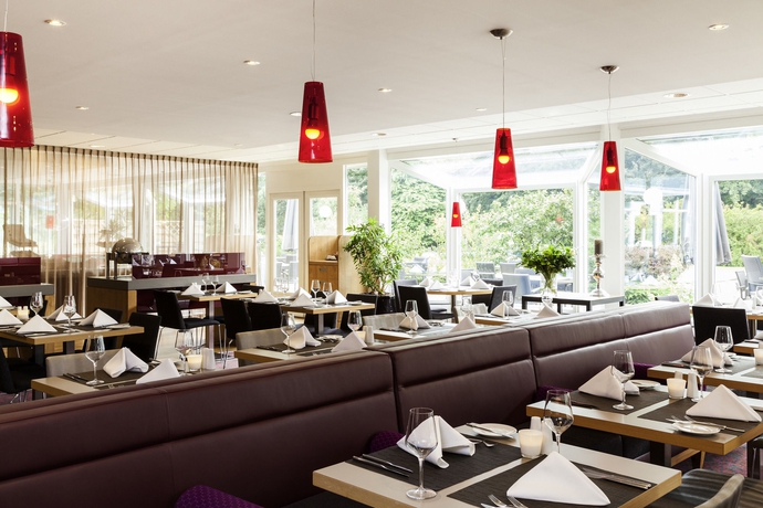 Imagen del bar/restaurante del Hotel Novotel Eindhoven. Foto 6
