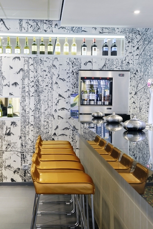 Imagen del bar/restaurante del Hotel Novotel Eindhoven. Foto 7