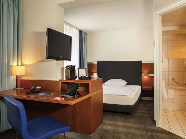 Imagen de la habitación del Hotel Novotel Erlangen. Foto 11