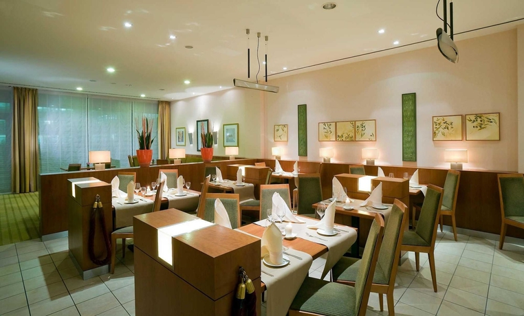 Imagen del bar/restaurante del Hotel Novotel Erlangen. Foto 6