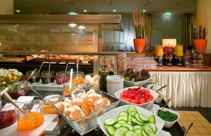 Imagen del bar/restaurante del Hotel Novotel Erlangen. Foto 7