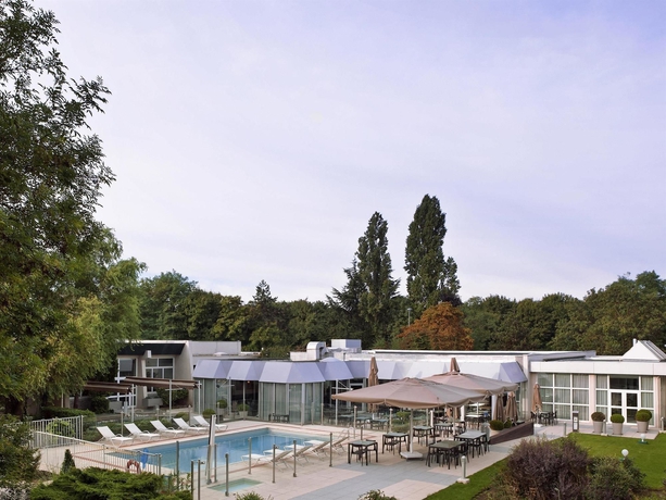 Imagen general del Hotel Novotel Evry Courcouronnes. Foto 3