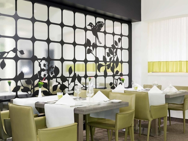 Imagen del bar/restaurante del Hotel Novotel Frankfurt City. Foto 7