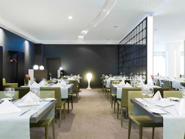 Imagen del bar/restaurante del Hotel Novotel Frankfurt City. Foto 9