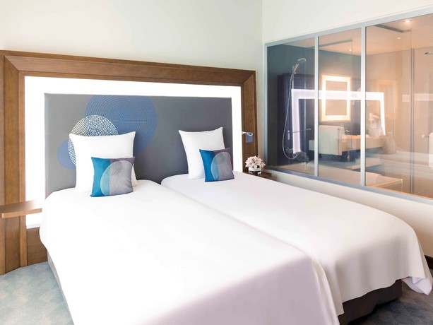 Imagen de la habitación del Hotel Novotel Fujairah. Foto 5