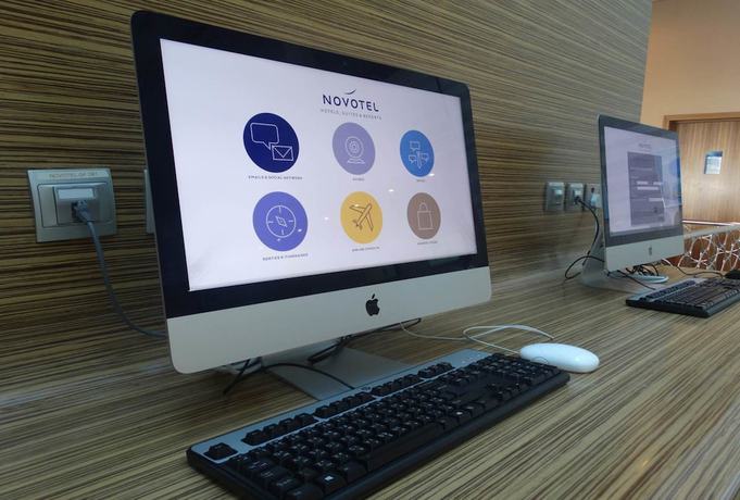 Imagen de los interiores del Hotel Novotel Fujairah. Foto 16