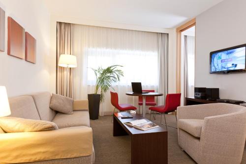 Imagen de la habitación del Hotel Novotel Gaziantep. Foto 12