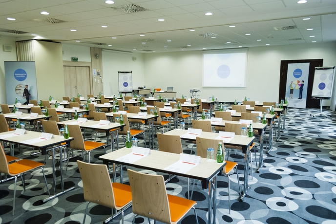 Imagen de los interiores del Hotel Novotel Gdansk Centrum. Foto 11