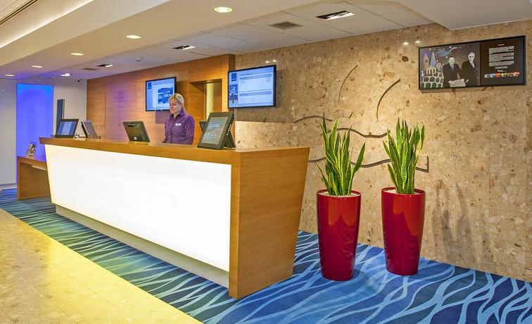 Imagen de los interiores del Hotel Novotel Gdansk Marina. Foto 9