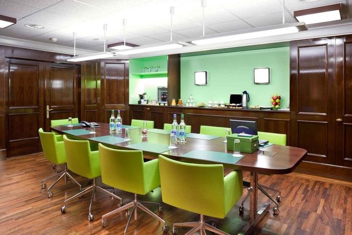 Imagen de los interiores del Hotel Novotel Geneve Centre. Foto 13