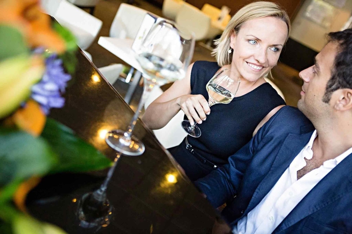 Imagen del bar/restaurante del Hotel Novotel Genova City. Foto 9