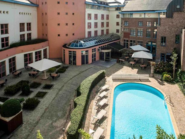 Imagen de la piscina del Hotel Novotel Gent Centrum. Foto 12