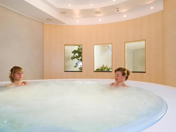 Imagen de la piscina del Hotel Novotel Hannover. Foto 15