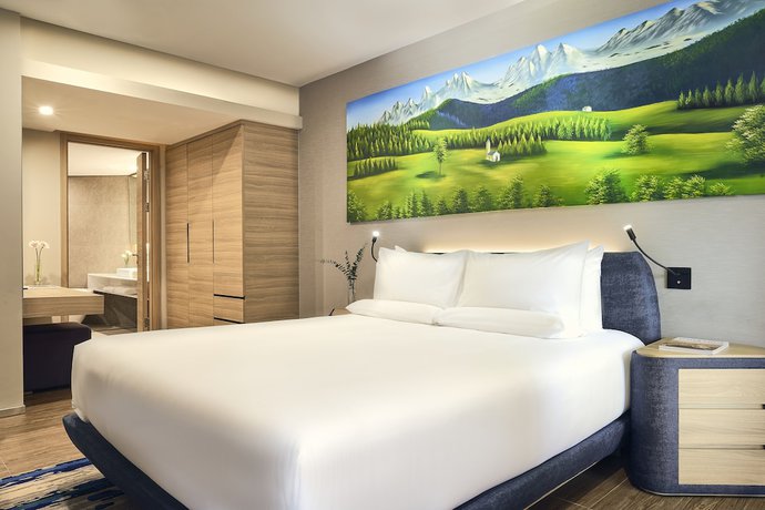 Imagen de la habitación del Hotel Novotel Hanoi Thai Ha. Foto 4