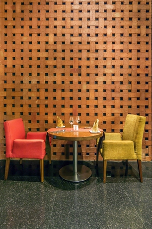 Imagen de los interiores del Hotel Novotel Hyderabad Airport. Foto 8