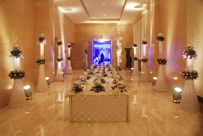 Imagen de los interiores del Hotel Novotel Hyderabad Airport. Foto 9