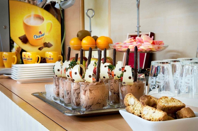 Imagen de los interiores del Hotel Novotel Ieper Centrum Flanders Fields. Foto 12