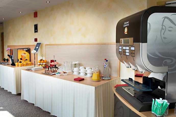 Imagen de los interiores del Hotel Novotel Ieper Centrum Flanders Fields. Foto 15