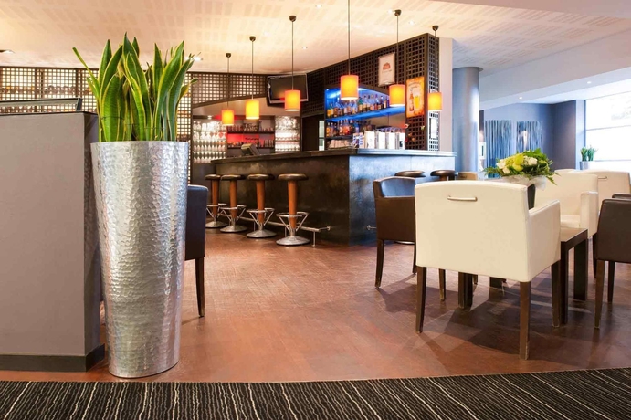 Imagen del bar/restaurante del Hotel Novotel Ieper Centrum Flanders Fields. Foto 9