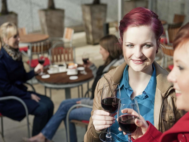 Imagen del bar/restaurante del Hotel Novotel Ieper Centrum Flanders Fields. Foto 11