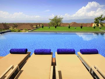 Imagen de la piscina del Hotel Novotel Inle Lake Myat Min. Foto 16