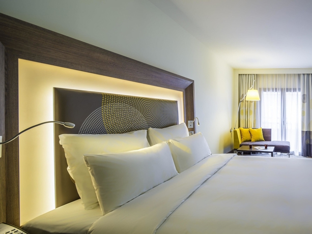 Imagen de la habitación del Hotel Novotel Istanbul Bosphorus. Foto 15