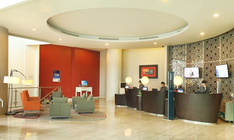 Imagen de los interiores del Hotel Novotel Jakarta Gajah Mada. Foto 12