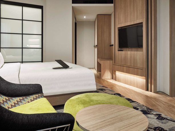Imagen de la habitación del Hotel Novotel Karawang. Foto 9